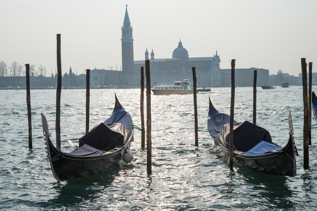 شقة Residenza Giudecca Molino Stucky البندقية الغرفة الصورة